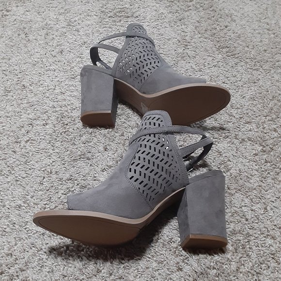 Women's American Eagle Faux Suede Look Shoes Size US 12. NWT. - Picture 4 of 7